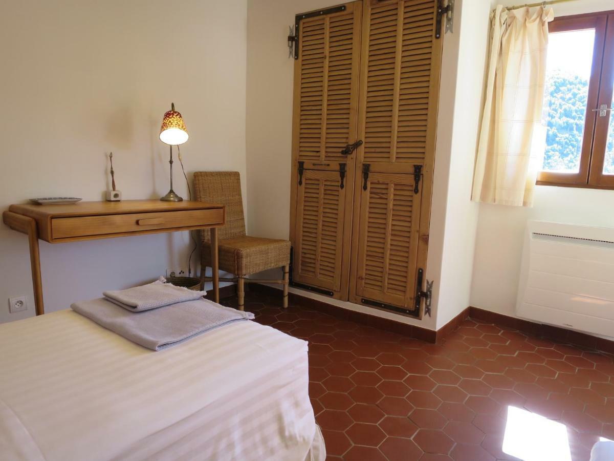 Les Figaires Villa L'Escarene Екстериор снимка